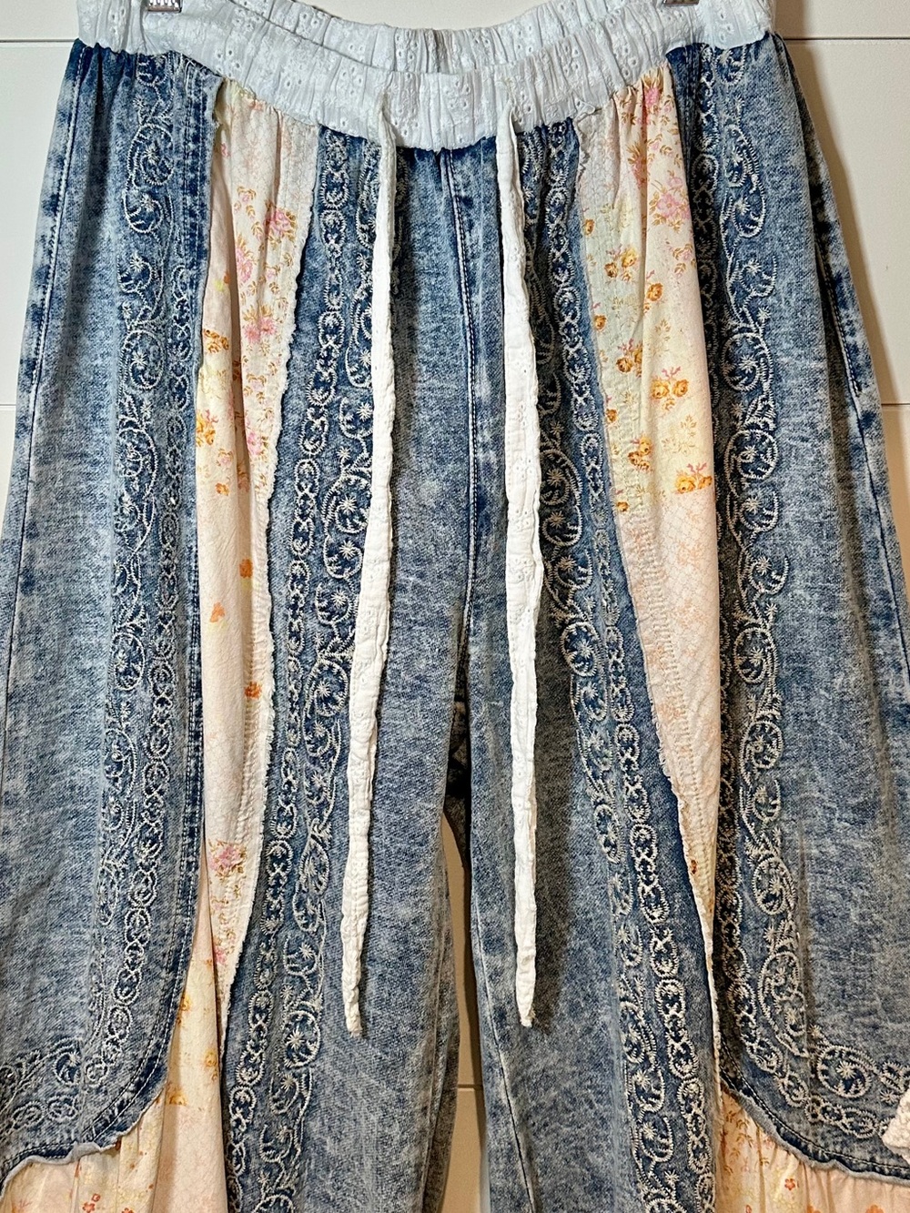 Boho GirLie POL SET : “The Melrose” Patchwork Denim Jogger Pants and Top - Picture 4 of 4